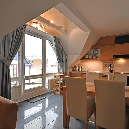 813 - Witthus Apartment *