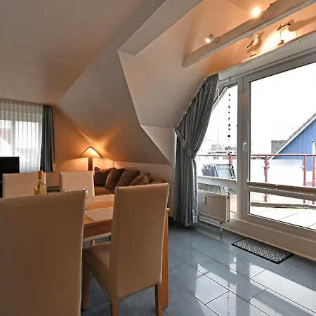 813 - Witthus Apartment